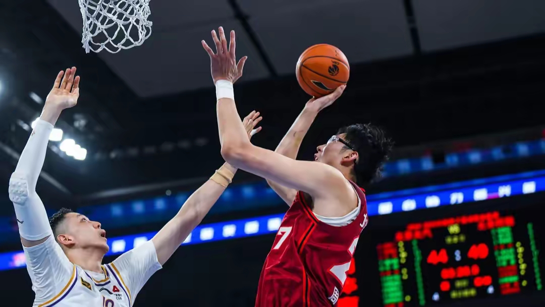 开云网站广厦男篮发布备战花絮，国际比赛日遗憾出局，欧超杯任务艰巨，身体对抗强度拉满的简单介绍