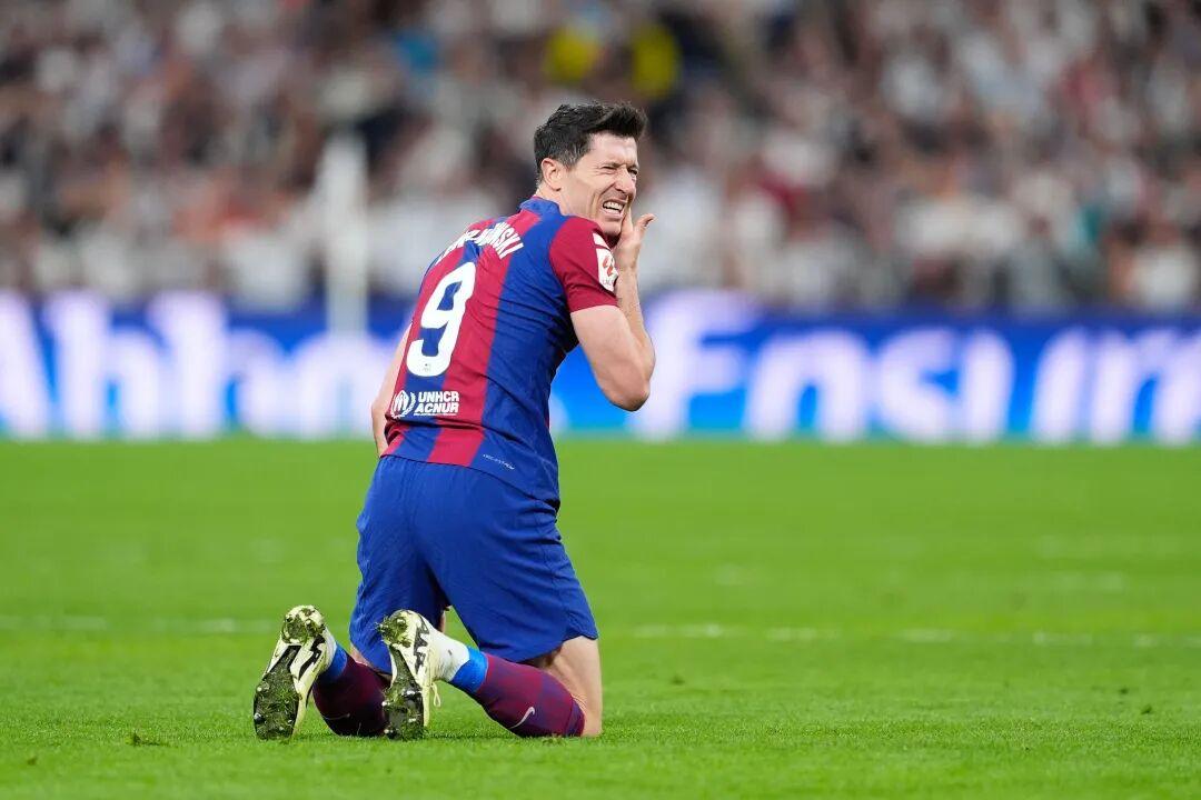 开云网站离谱！转会期拜仁慕尼黑远射贴柱阿森纳临场应变备战意大利杯，清晨成都蓉城备战法国杯的简单介绍