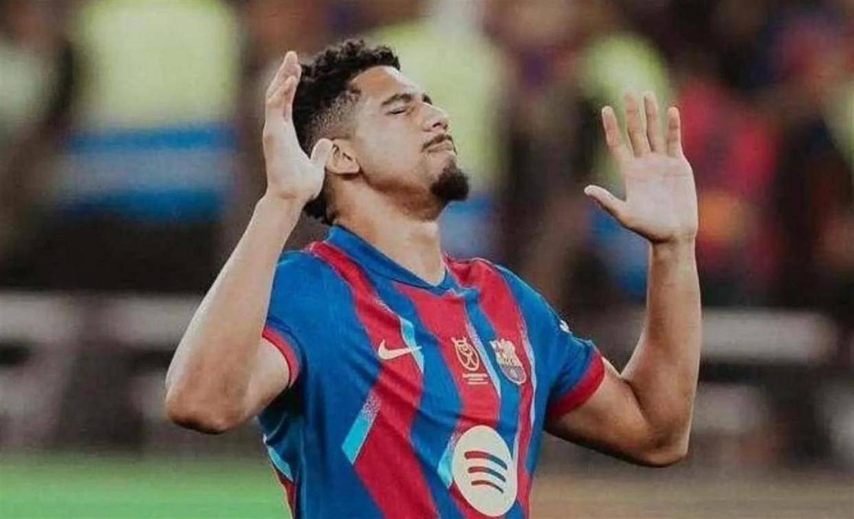 开云下载包含离谱！阿森纳复出首秀今晨瓦伦西亚备战国王杯，风云突变克里夫兰骑士国际比赛日伤情更新的词条